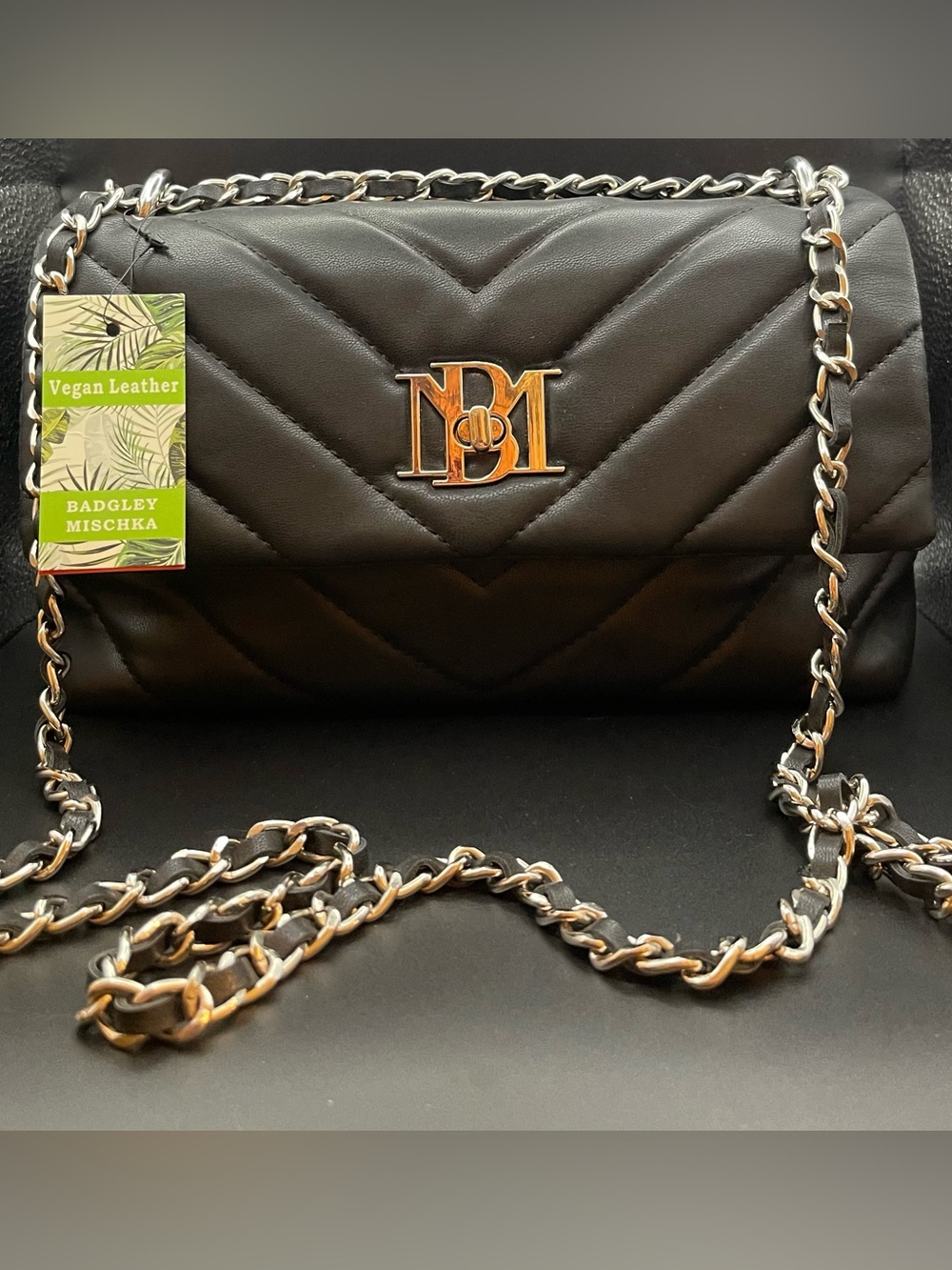 NWT Badgley Mischka Black Chevron Quilted Chain Crossbody Bag Shoulder Purse